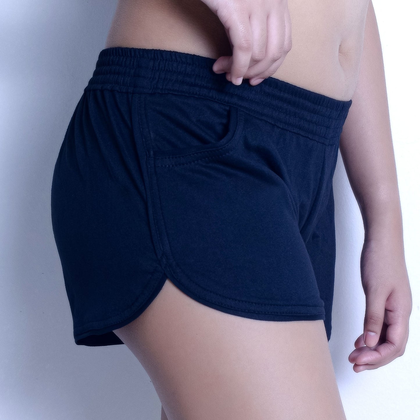 Aurora Low-Rise Lined Shorts with Pockets